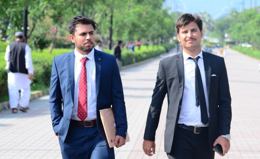 Online consultation with a licensed lawyer in Islamabad